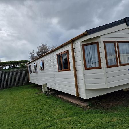 Plot 203 Paris Hotell Rhyl Eksteriør bilde